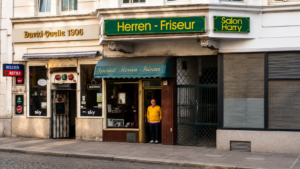 DER „SALON HARRY“ SCHLIEßT NACH 120 JAHREN