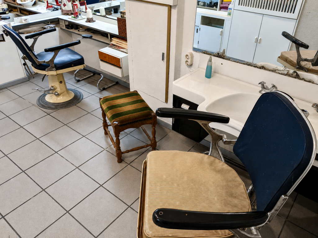 DER "SALON HARRY" SCHLIEßT NACH 120 JAHREN hamburg salon harry 005