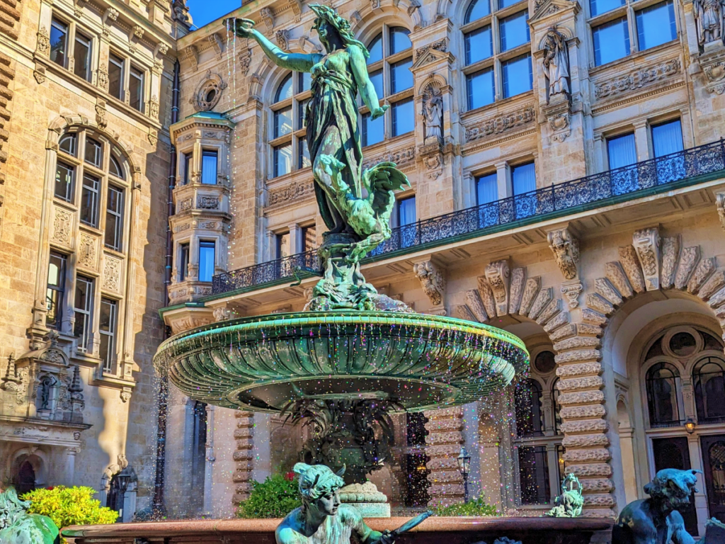 DER HYGIEIA-BRUNNEN UND DAS HAMBURGER RATHAUS image